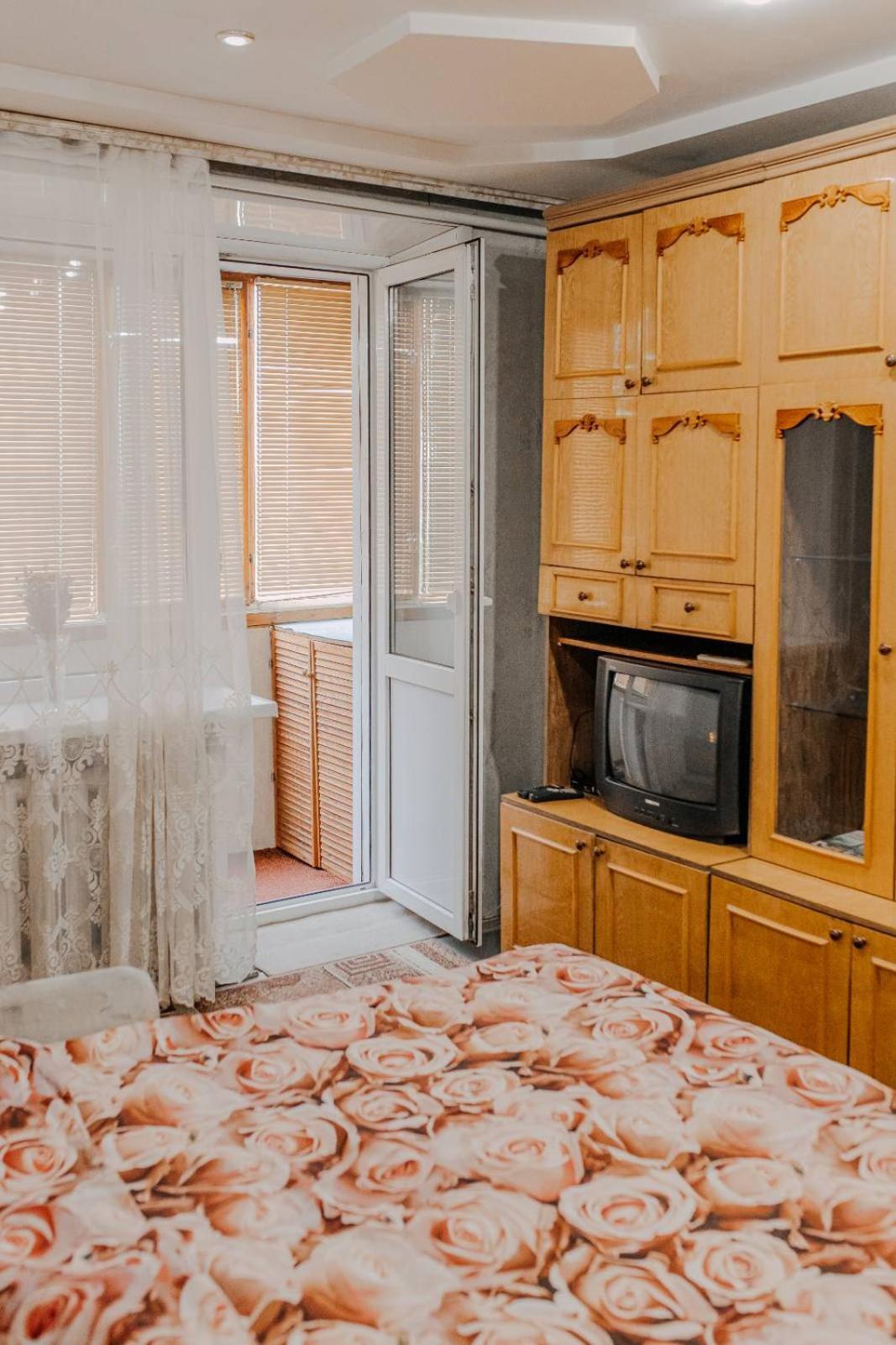 Comfortable Apartments On Hrushevskogo Street Near 16 City Hospital دنيبروبيتروفسك المظهر الخارجي الصورة
